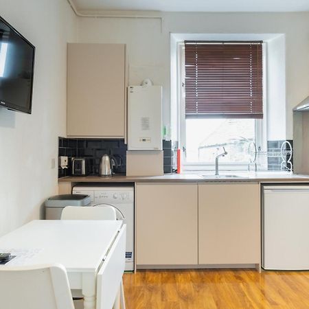 Fraser Apartment Aberdeen Bagian luar foto