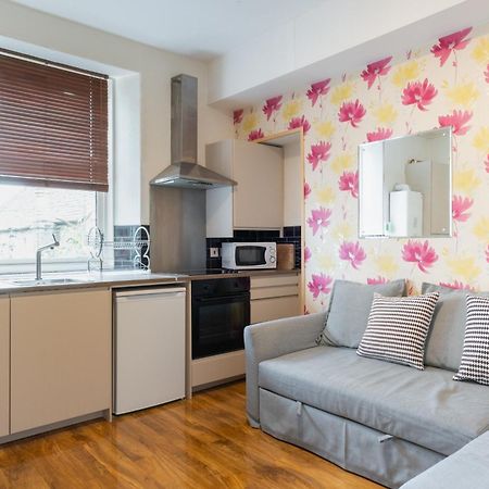 Fraser Apartment Aberdeen Bagian luar foto